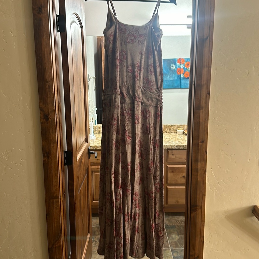 Women’s small toad and co dress with shelf bra